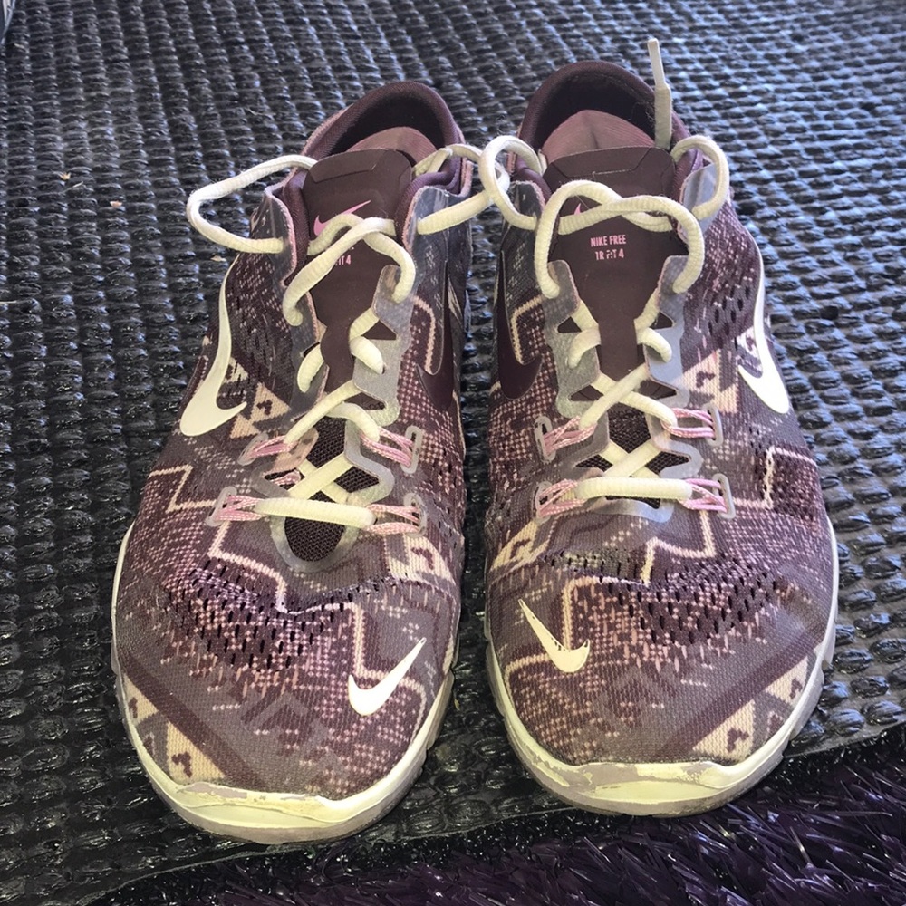 Nike Free Tennis Shoes
